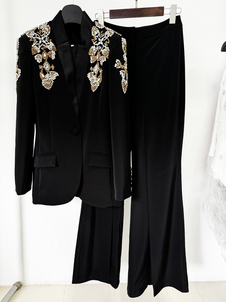 Conjunto de Blazer e Calças de - Formal Attire Woman avaliação e preço