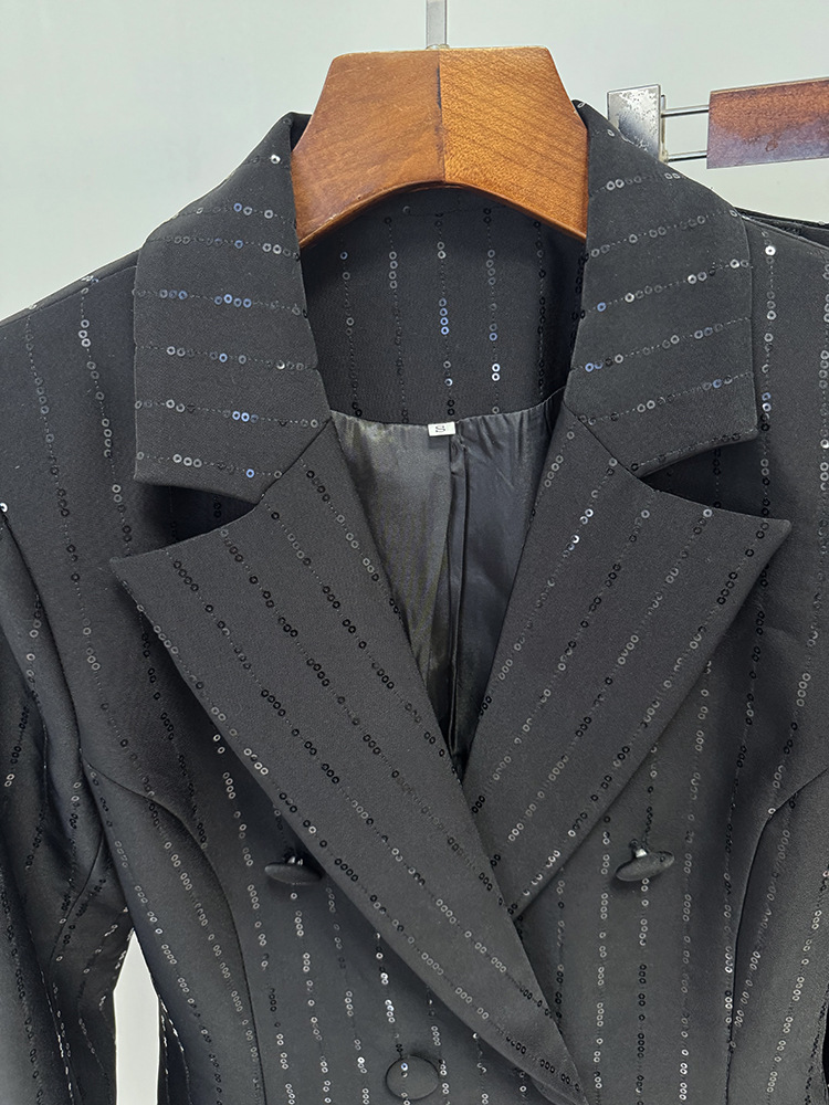 Conjunto de Blazer e Calça Fem - Formal Attire Woman avaliação e preço