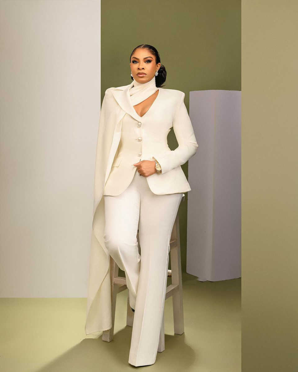 Designer Women Pants Suits Cus - Women Formal Wear With Tie avaliação e preço